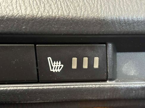 Used 2018 MAZDA MAZDA3 Touring image 25