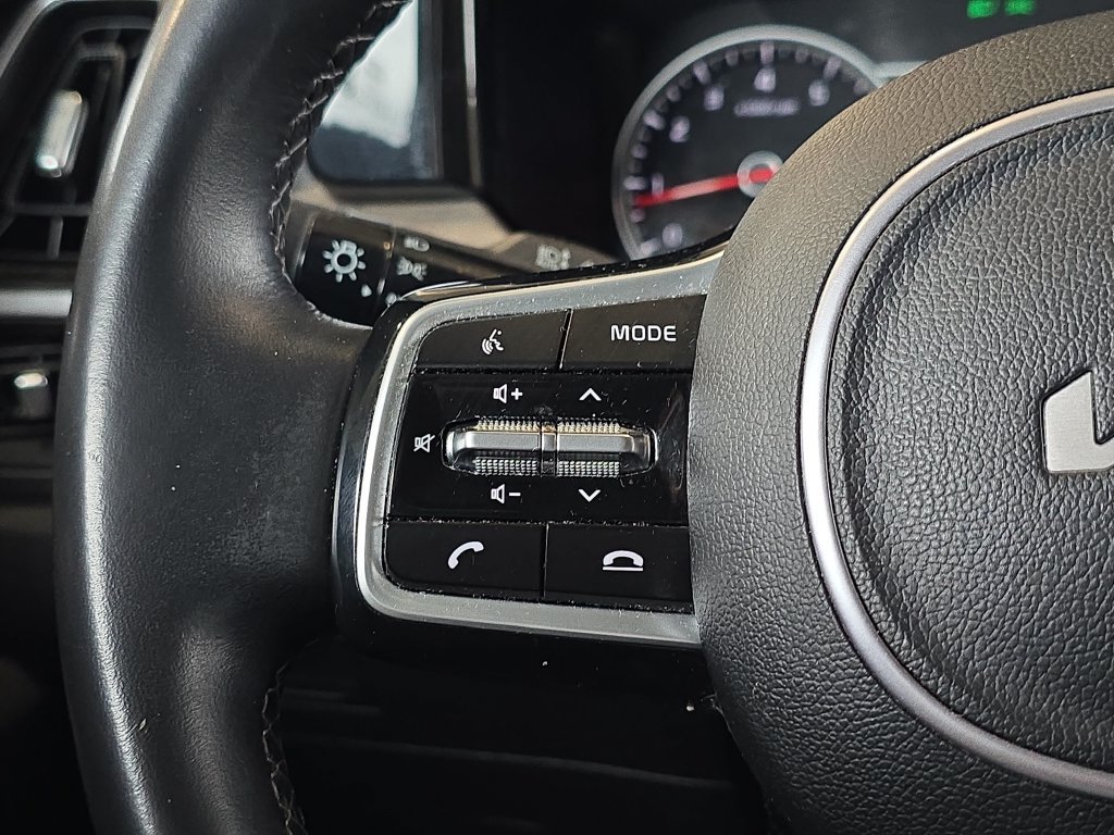 Used 2022 Kia Sorento S AWD/4WD image 18