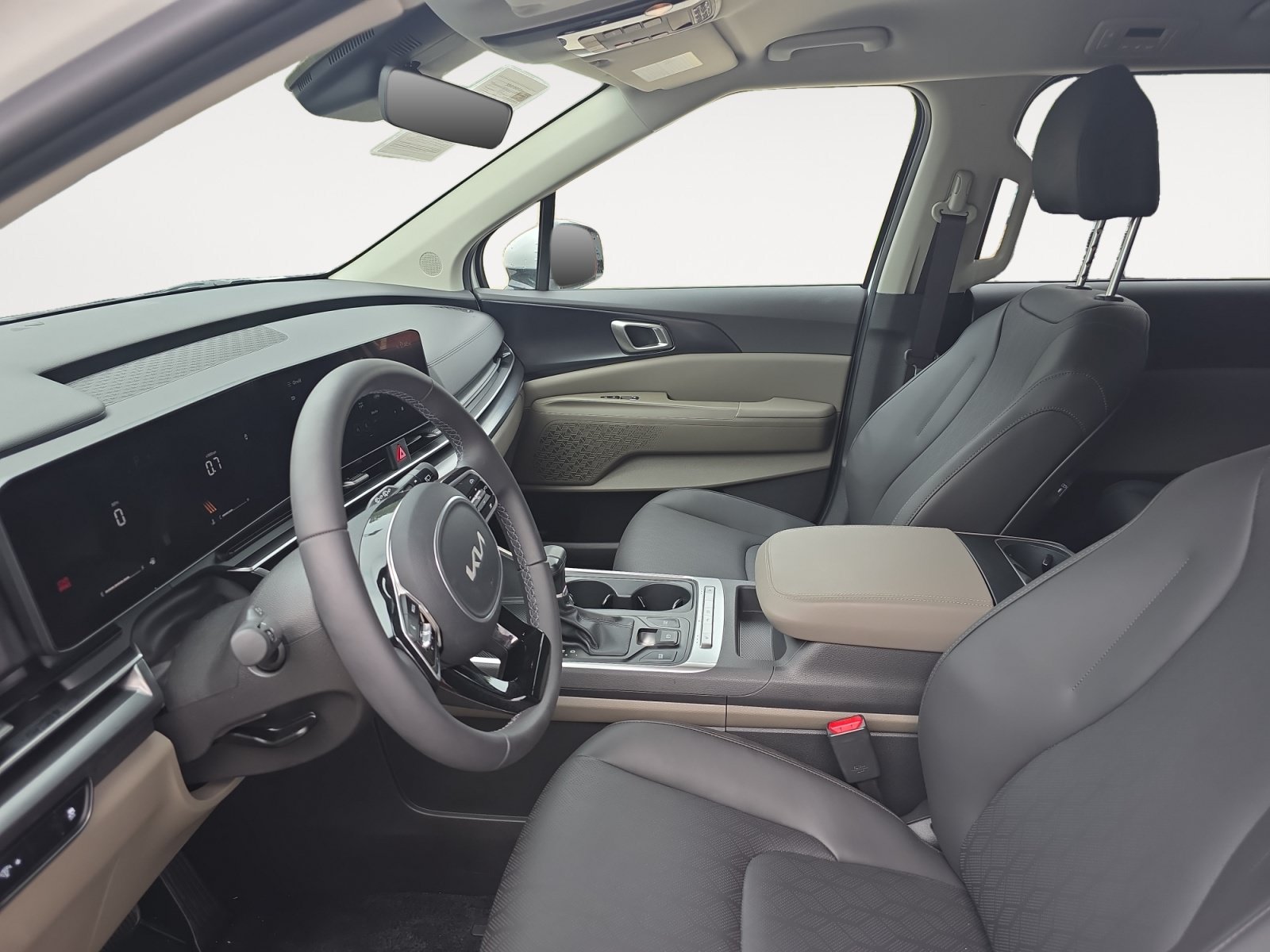 Certified 2026 Kia Carnival LX FWD image 21