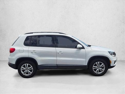 Used 2017 Volkswagen Tiguan S FWD image 3