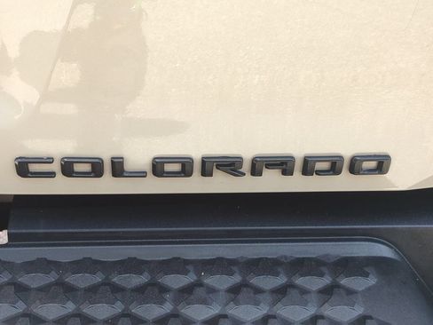 Used 2023 Chevrolet Colorado Z71 w/ Advanced Trailering Package AWD/4WD image 32