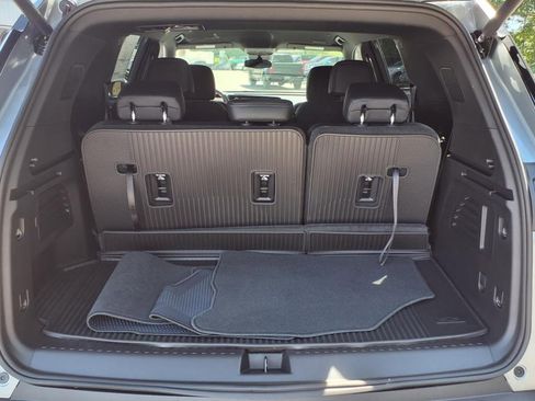 New 2026 Chevrolet Traverse LT w/ LPO, Floor Liner Package image 10