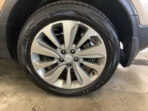 Used 2018 Buick Encore Preferred image 24