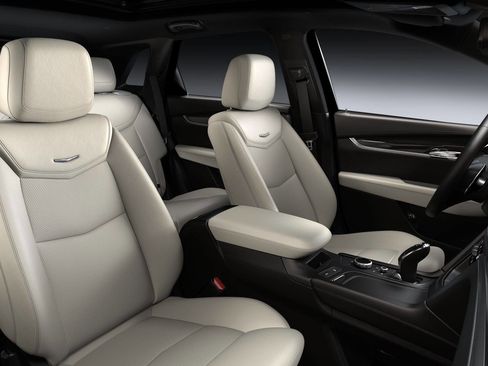 New 2026 Cadillac XT5 Sportv image 9