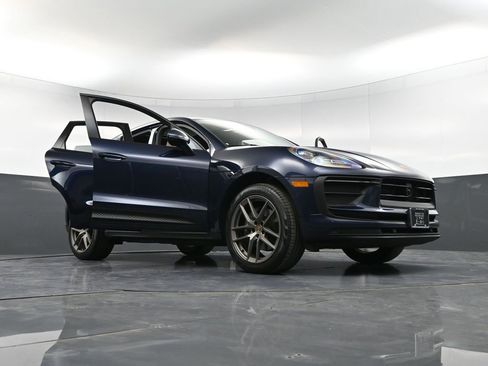 Certified 2023 Porsche Macan Turbo image 37