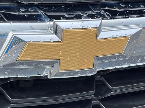 Used 2018 Chevrolet Silverado 1500 LT w/ All Star Edition AWD/4WD image 42