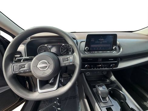 Used 2023 Nissan Rogue SV FWD image 21