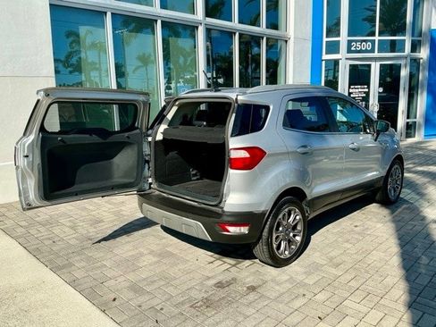 Used 2019 Ford EcoSport Titanium image 10