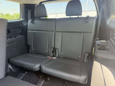 Used 2025 Hyundai Santa Fe SEL FWD image 14