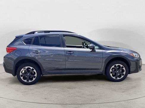 Used 2022 Subaru Crosstrek 2.0i Premium w/ Moonroof Package AWD/4WD image 6