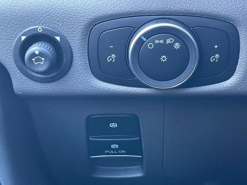 Used 2023 Ford Transit 250 Medium Roof w/ Load Area Protection Package image 31