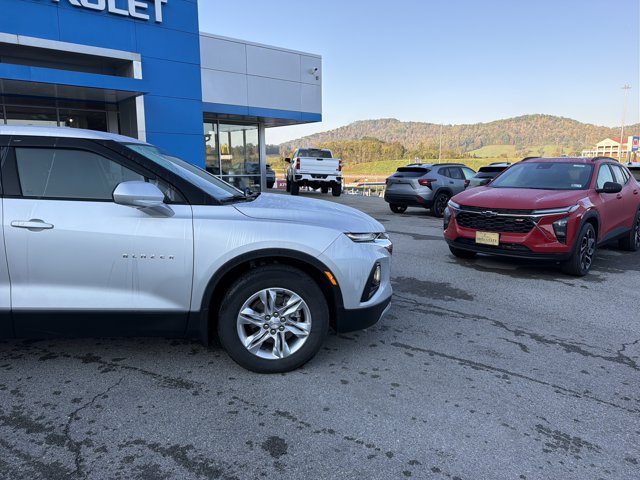 Used 2021 Chevrolet Blazer LT w/ LPO, Floor Liner Package AWD/4WD image 2