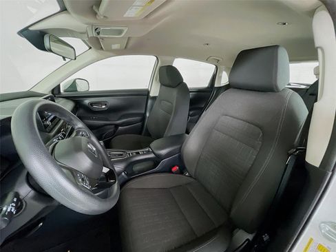 Used 2023 Honda HR-V LX image 22