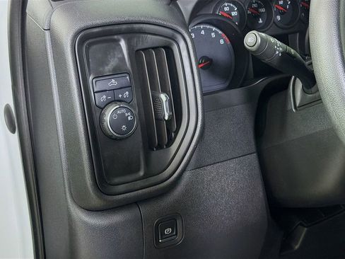 Used 2023 Chevrolet Silverado 1500 Custom image 12