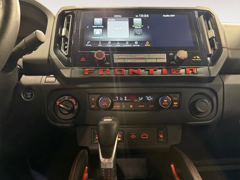 Used 2025 Nissan Frontier PRO-4X w/ Pro Premium Package image 12