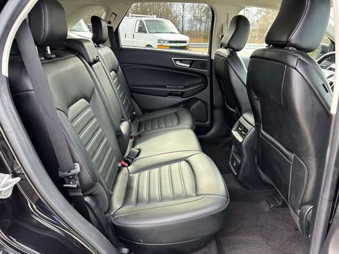 Used 2020 Ford Edge SEL image 21