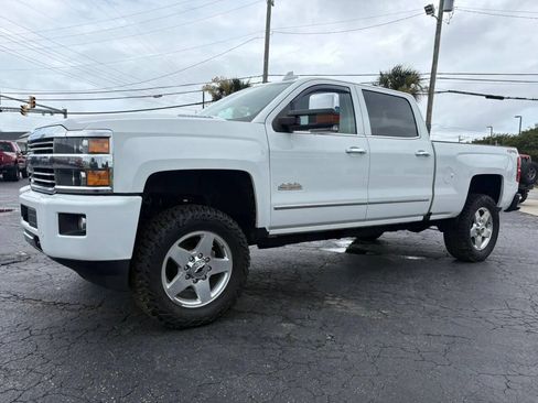 Used 2016 Chevrolet Silverado 2500 High Country w/ Duramax Plus Package AWD/4WD image 8