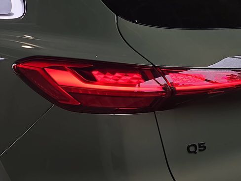 Certified 2025 Audi Q5 Prestige AWD/4WD image 37