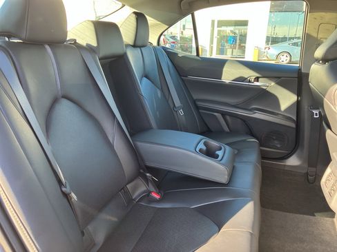 Used 2021 Toyota Camry XLE w/ Navigation Package image 34