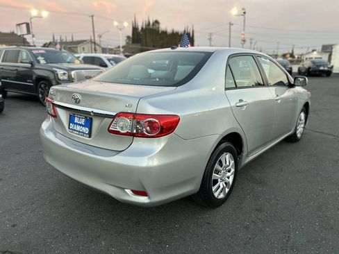 Used 2011 Toyota Corolla LE FWD image 6