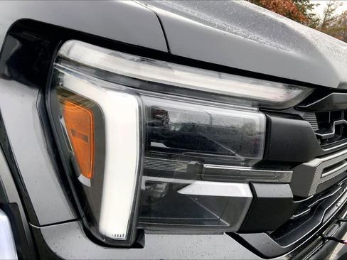 Used 2025 Ford F150 Raptor image 27