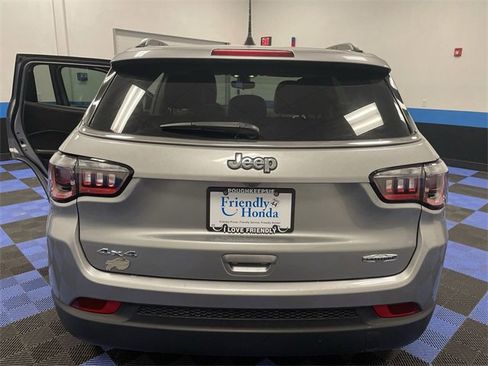 Used 2021 Jeep Compass Latitude image 22