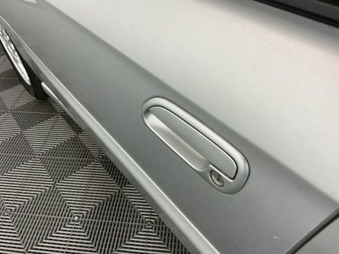 Used 2003 Subaru Legacy L image 10