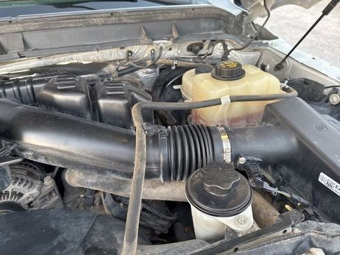 Used 2016 Ford F250 XLT w/ XLT Premium Package image 7