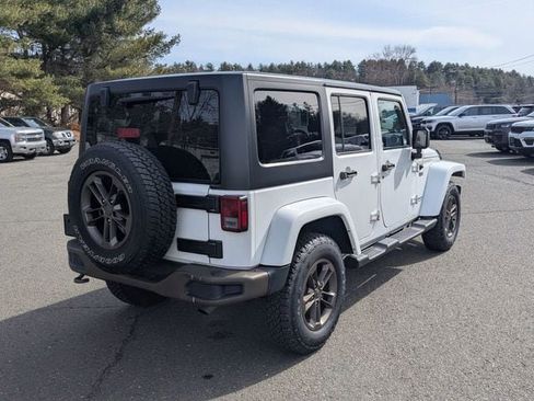 Certified 2016 Jeep Wrangler Unlimited Sahara image 5