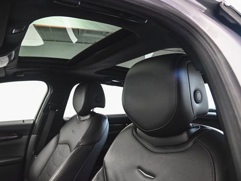 Used 2018 Cadillac CT6 Luxury image 35