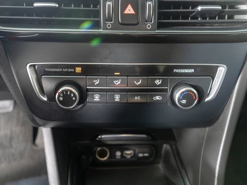 Used 2016 Kia Optima LX FWD image 19