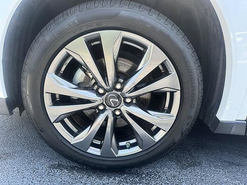 Used 2023 Lexus UX 250h F Sport FWD image 8