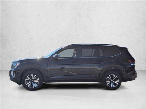 New 2026 Volkswagen Atlas SE image 5