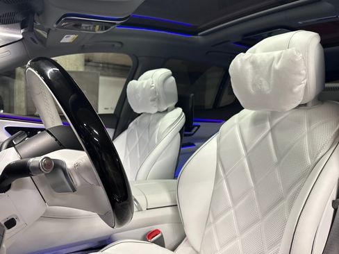 New 2025 Mercedes-Benz Maybach EQS 680 4MATIC image 20