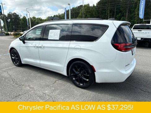 Used 2026 Chrysler Pacifica Limited w/ S Appearance Package FWD image 22