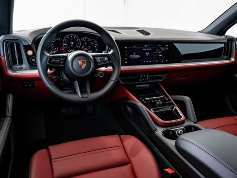 New 2026 Porsche Cayenne AWD/4WD image 4