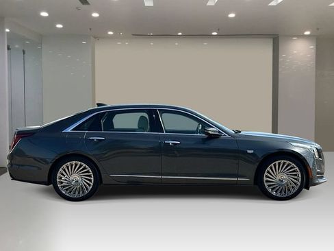 Used 2017 Cadillac CT6 3.6 AWD image 5