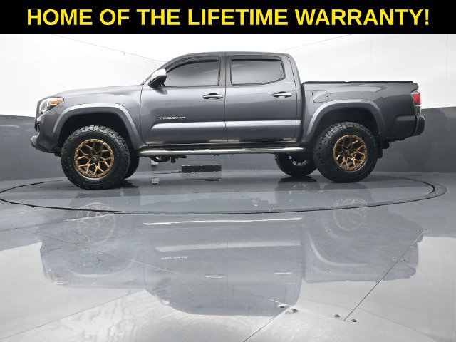 Used 2016 Toyota Tacoma Limited w/ Towing Package AWD/4WD image 47