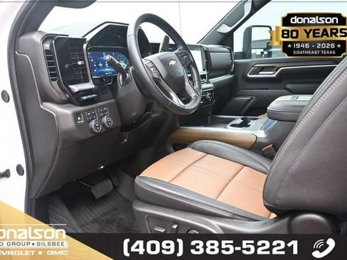 Used 2025 Chevrolet Silverado 2500 High Country w/ High Country Premium Package AWD/4WD image 7