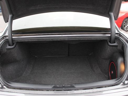 Used 2017 Chrysler 300 S RWD image 12