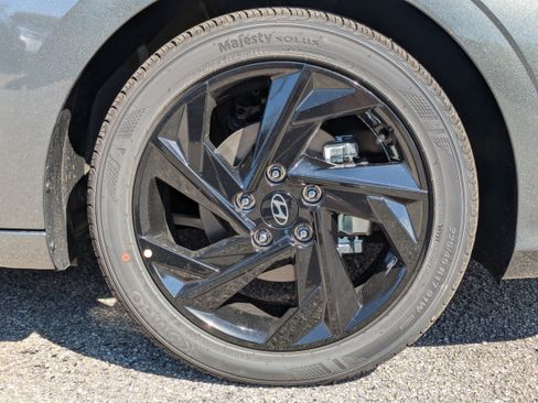 New 2026 Hyundai Elantra Sport image 11