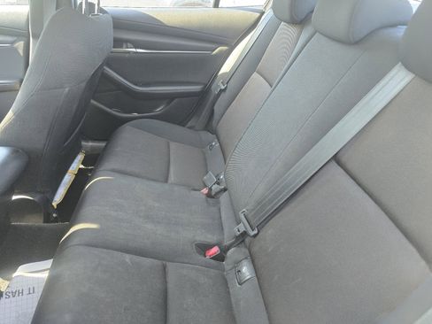 Used 2022 MAZDA MAZDA3 s FWD image 18