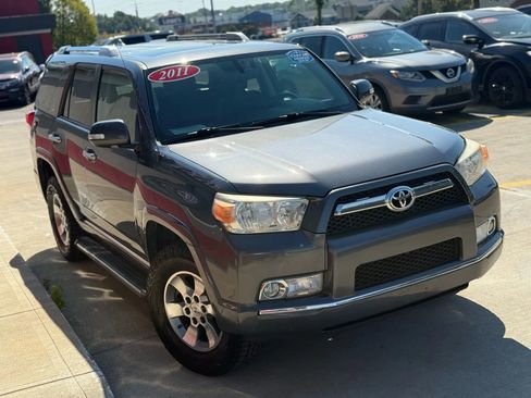 Used 2011 Toyota 4Runner SR5 image 10