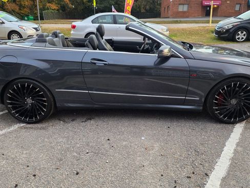 Used 2011 Mercedes-Benz E 550 Cabriolet w/ Premium 1 Pkg image 2