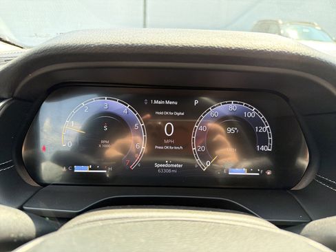 Used 2022 Jeep Grand Cherokee Laredo w/ Luxury Tech Group I AWD/4WD image 26