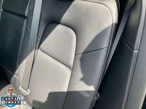 Used 2022 Tesla Model Y Performance image 29