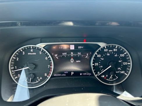 Used 2022 Nissan Pathfinder Platinum w/ Lighting Package (N93) AWD/4WD image 30