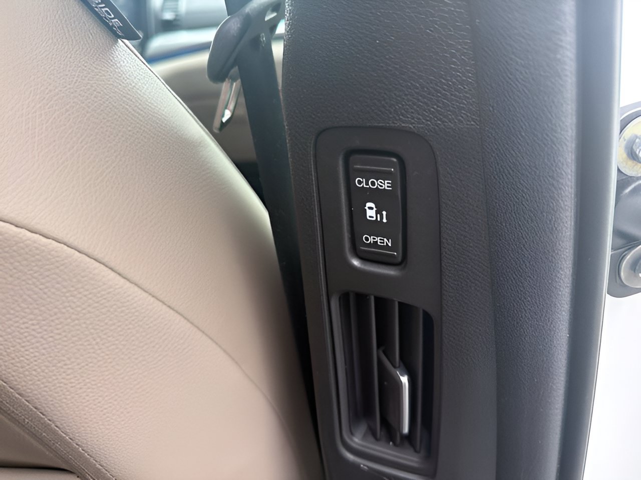 Used 2024 Honda Odyssey Touring image 11