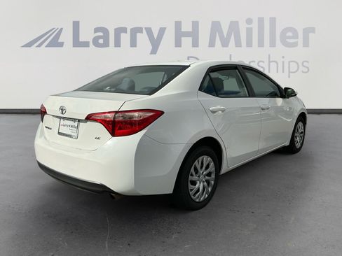 Used 2019 Toyota Corolla LE image 5