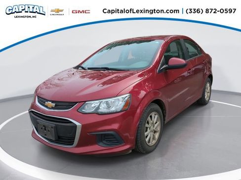Used 2020 Chevrolet Sonic LT w/ Convenience Package image 1